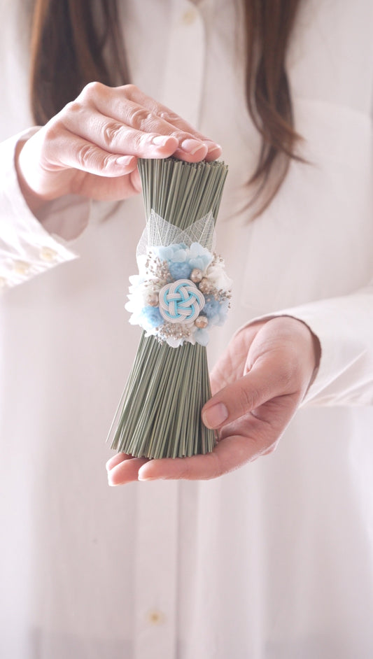 イグサの花飾り (スカイブルー)