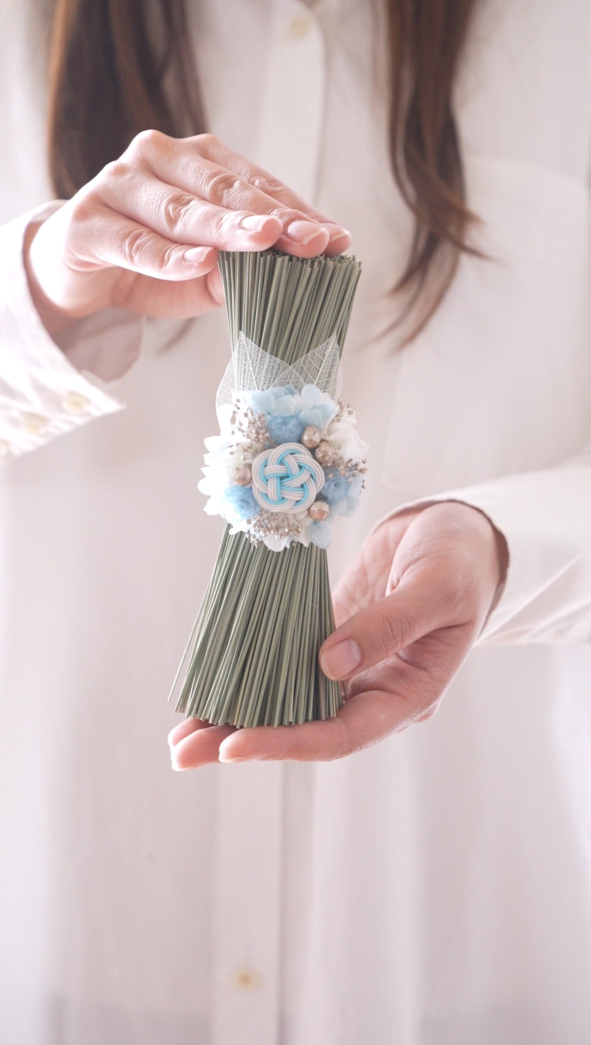 イグサの花飾り (スカイブルー）