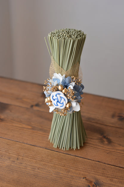 イグサの花飾り (ブルー）