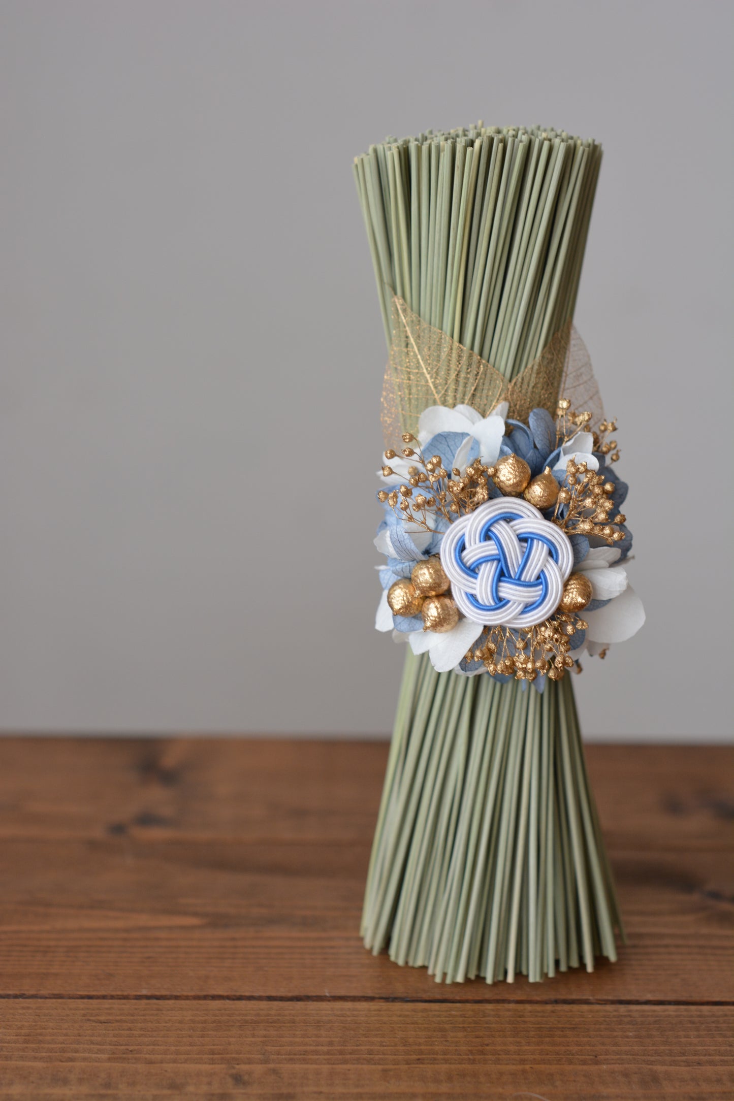 イグサの花飾り (ブルー）