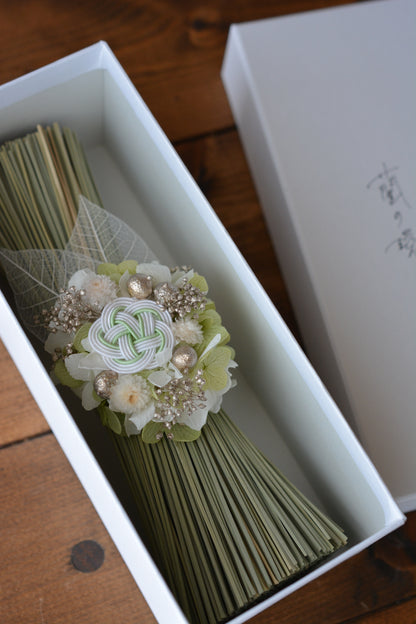 イグサの花飾り (グリーン）