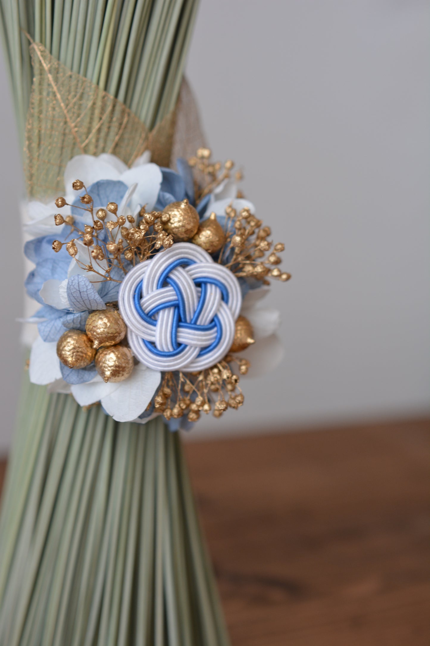 イグサの花飾り (ブルー）