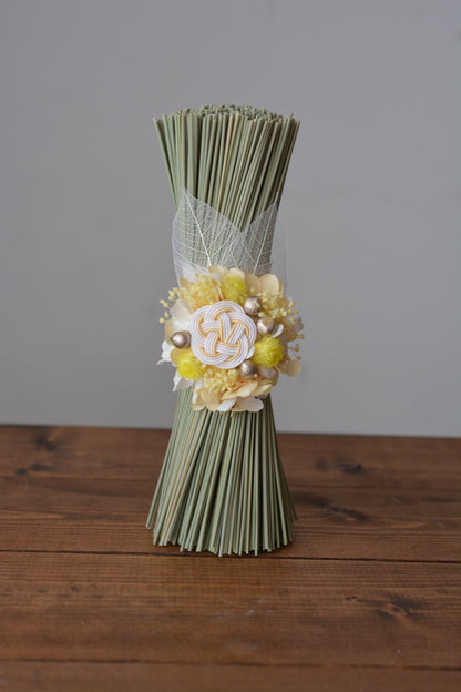 イグサの花飾り (イエロー）