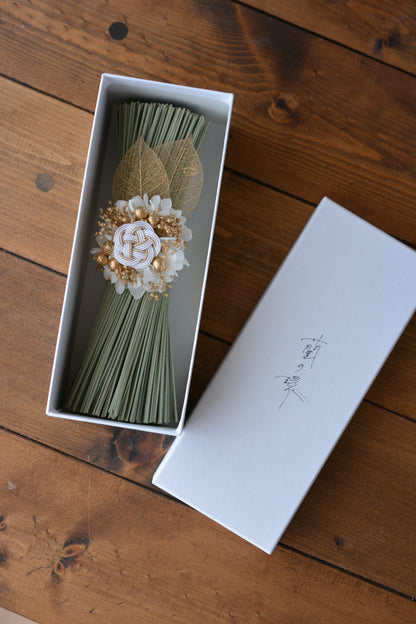 イグサの花飾り (ゴールド）